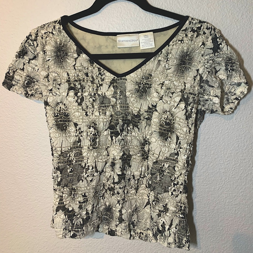 Worthington b&w t-shirt with mesh-like detailing.